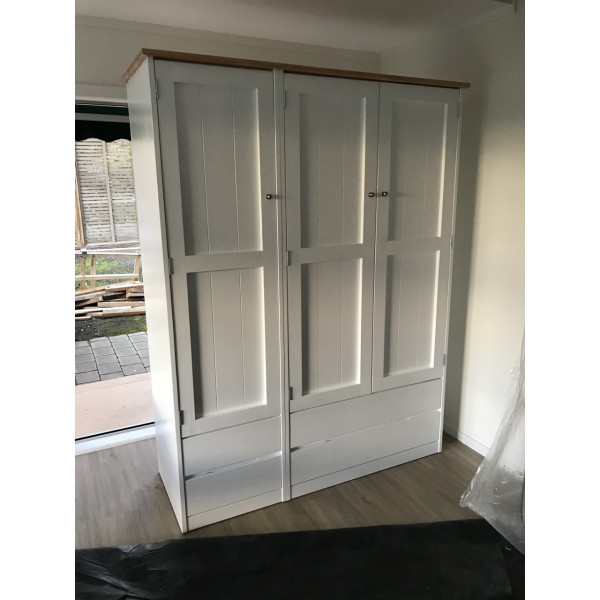 Custom Wardrobe(W18)